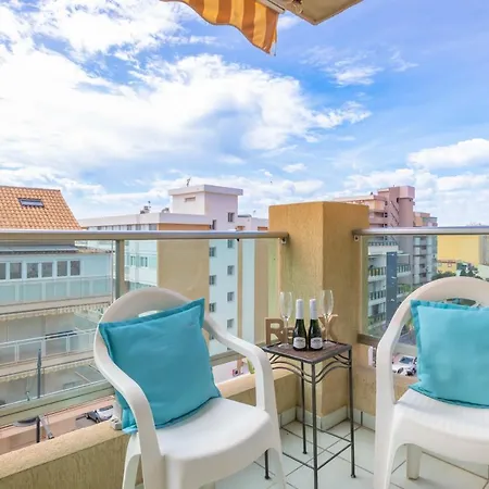 Appartement Carvajal 20m From - Happy