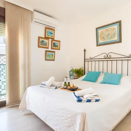 Appartement Carvajal 20m From - Happy